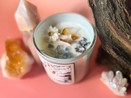 The Star Tarot Candle – Coconut Soy Wax, Crackling Wooden Wick, Aquatic Amber Basil Scent | Positive meaning of the Major Arcana