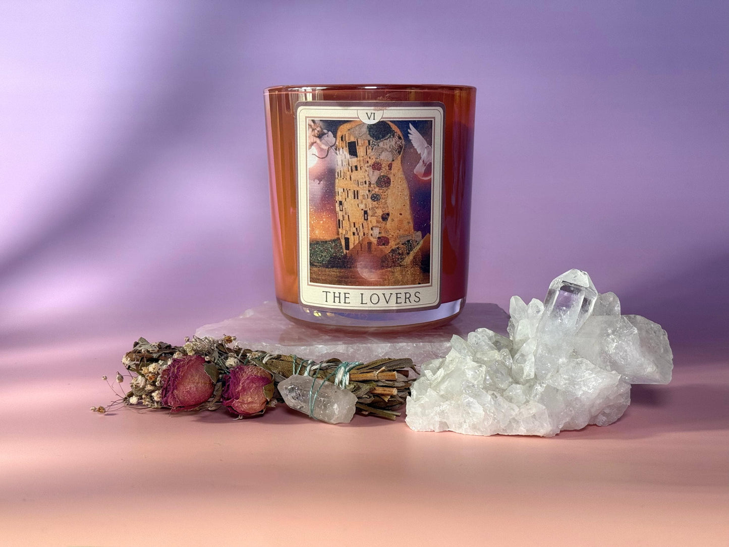 The Lovers Tarot Candle – Rose Petals, Vanilla and Vetiver – Crystal Infused Candle for Love, Harmony and Balance – Luxury Hand-Poured Gift