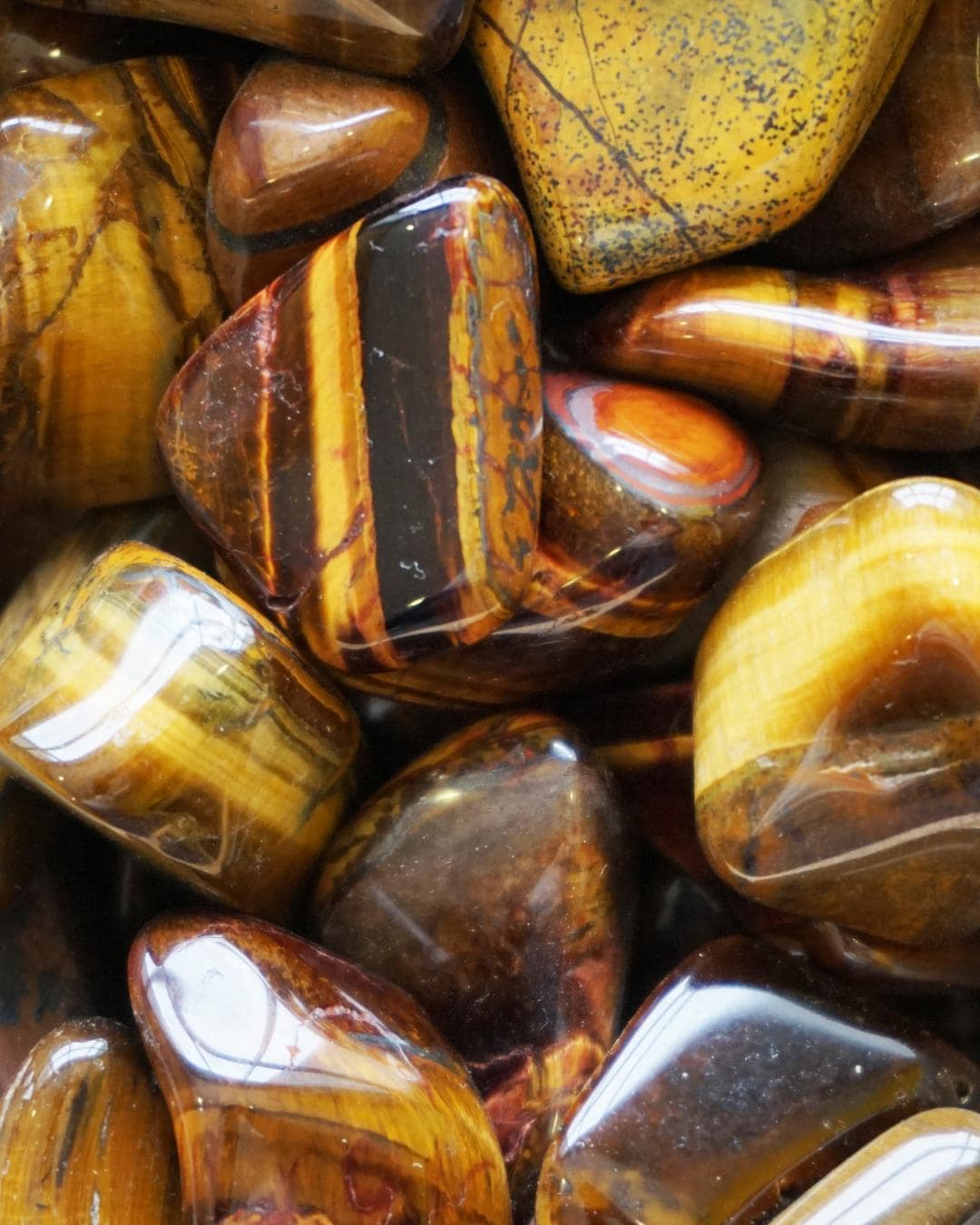 Strength Aura + Room Spray | Grounding + Empowering Fragrance | With Tigers Eye | Clean Ingredients | 1.7oz + 4oz Sizes Available